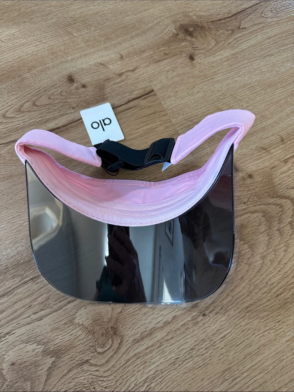 Alo yoga Airlift solar Visor